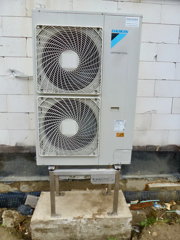 Tepelné čerpadlo vzduch voda Daikin Altherma LT 11kW rodinný dom Poloma