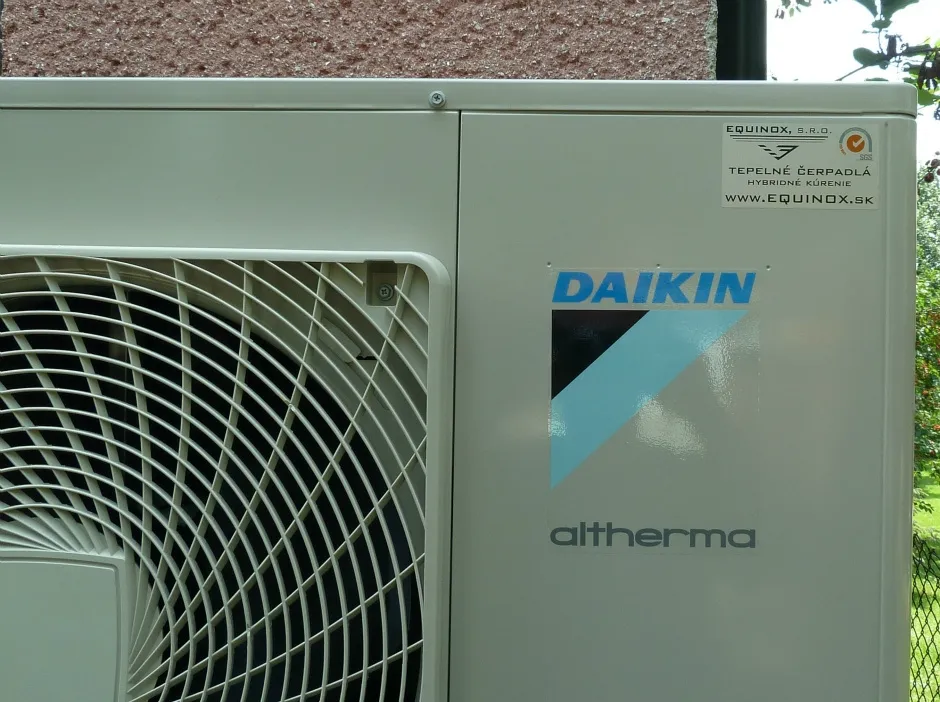 Tepelné čerpadlo vzduch voda Daikin Altherma LT 11kW rodinný dom Revúca