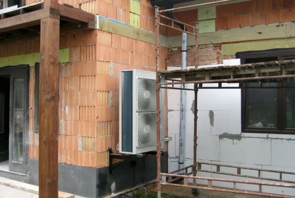 Tepelné čerpadlo vzduch voda Daikin Altherma LT 11kW rodinný dom Rosina