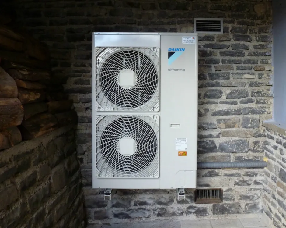 Tepelné čerpadlo vzduch voda Daikin Altherma LT 11kW rodinný dom Šalková