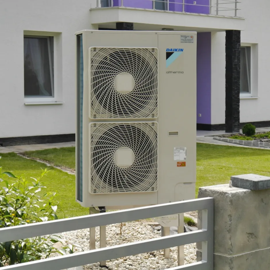 Tepelné čerpadlo vzduch voda Daikin Altherma LT 11kW rodinný dom Skliarovo
