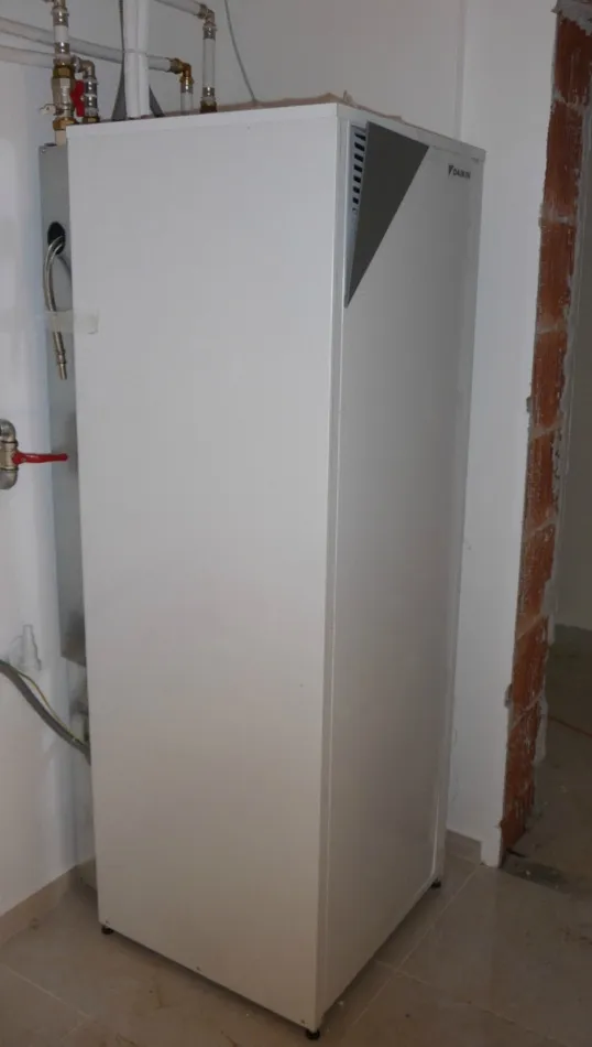 Tepelné čerpadlo vzduch voda Daikin Altherma LT 11kW rodinný dom Slovenská Ľupča