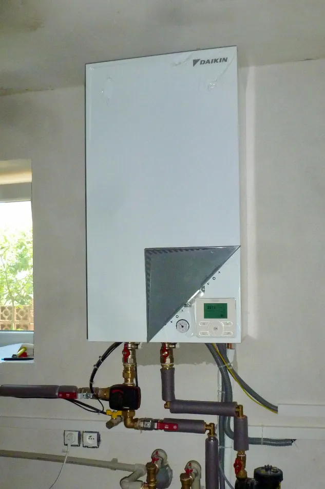 Tepelné čerpadlo vzduch voda Daikin Altherma LT 11kW rodinný dom Šoporňa