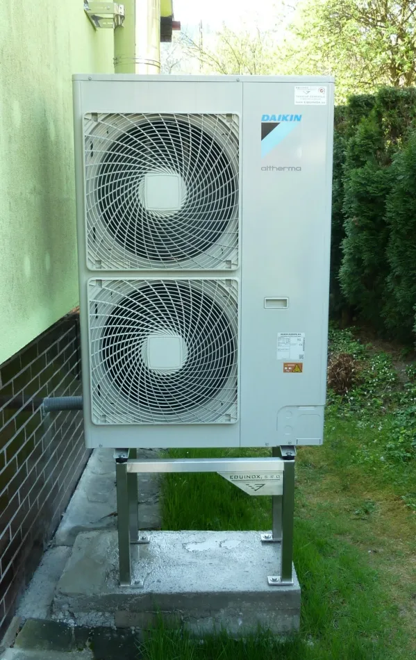 Tepelné čerpadlo vzduch voda Daikin Altherma LT 11kW rodinný dom Staré Hory
