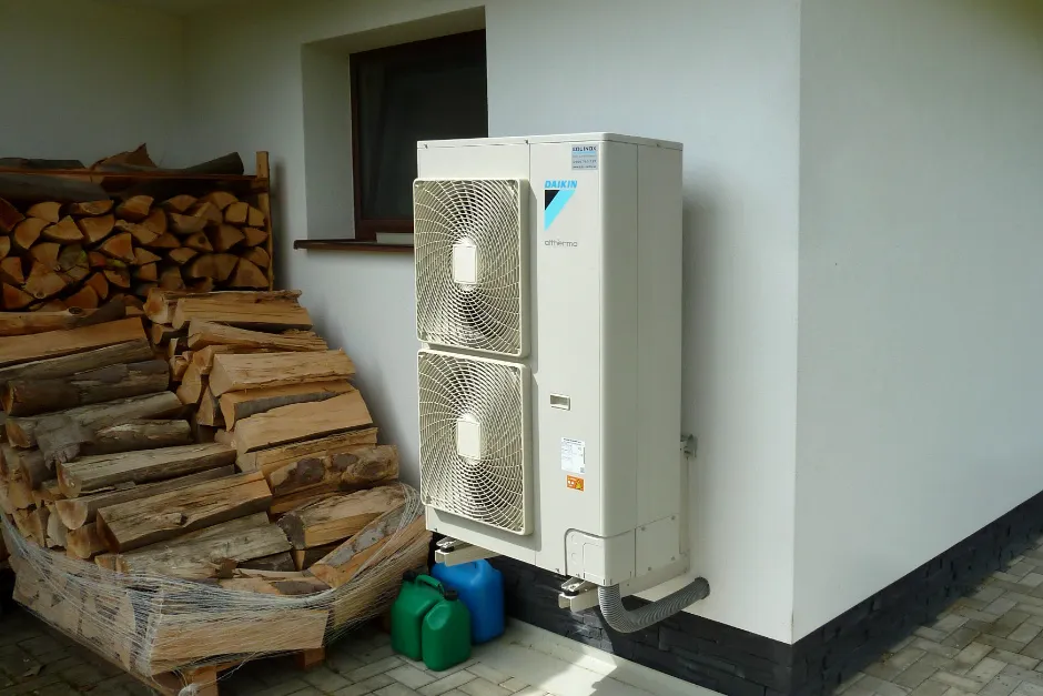 Tepelné čerpadlo vzduch voda Daikin Altherma LT 11kW rodinný dom Sučany