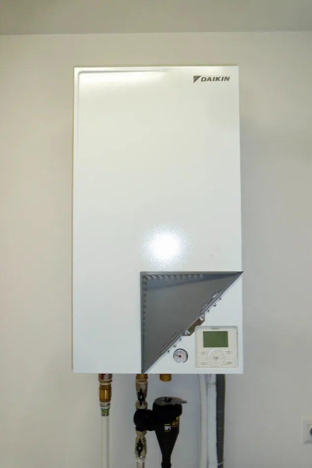 Tepelné čerpadlo vzduch voda Daikin Altherma LT 11kW rodinný dom Sučany