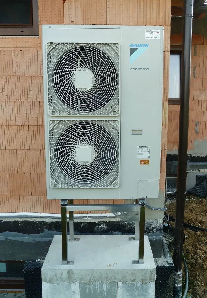 Tepelné čerpadlo vzduch voda Daikin Altherma LT 11kW rodinný dom Sverepec