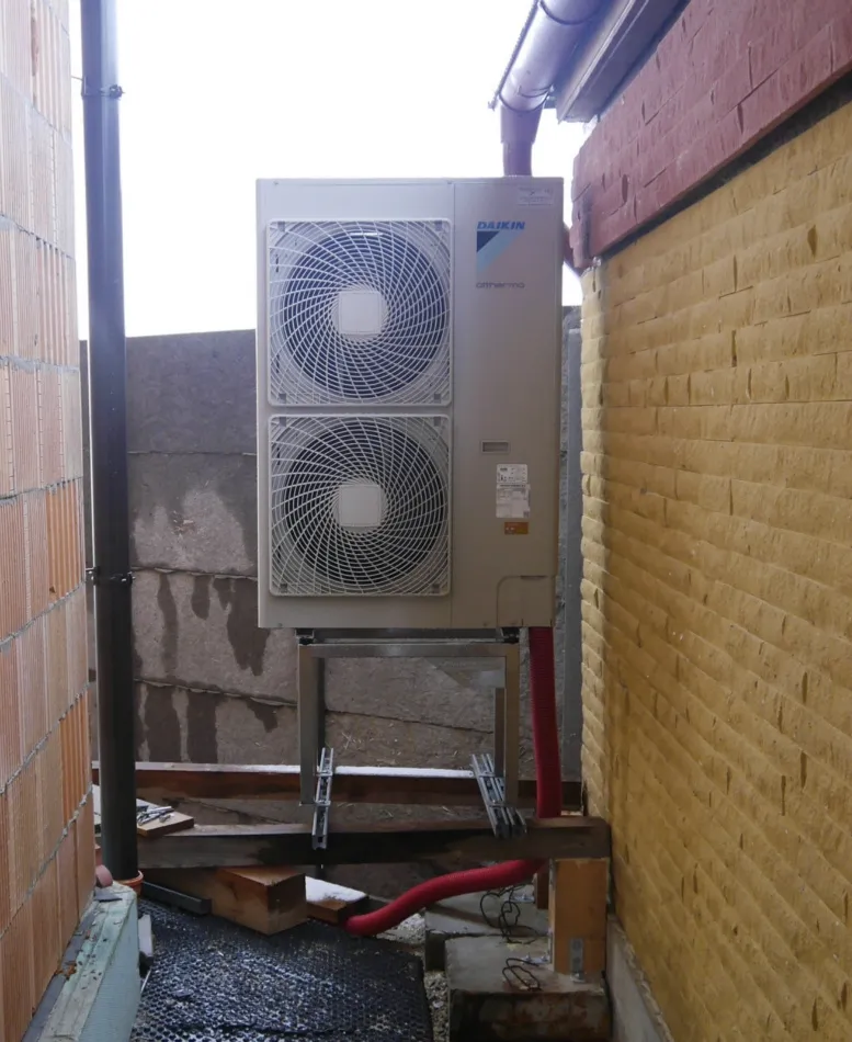 Tepelné čerpadlo vzduch voda Daikin Altherma LT 11kW rodinný dom Tešedíkovo