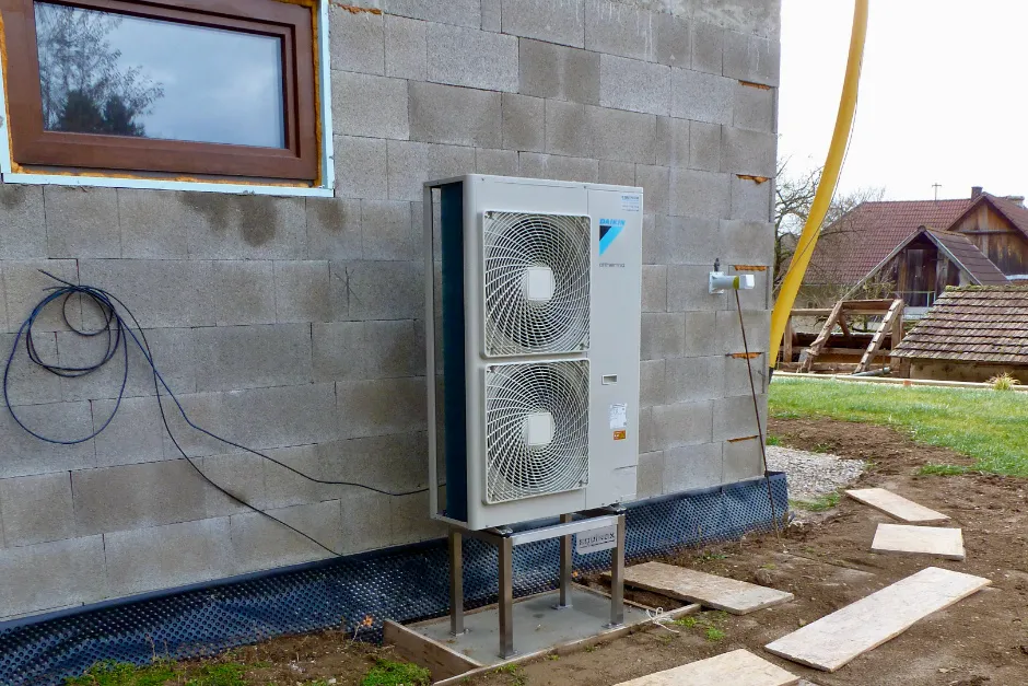 Tepelné čerpadlo vzduch voda Daikin Altherma LT 11kW rodinný dom Timoradza