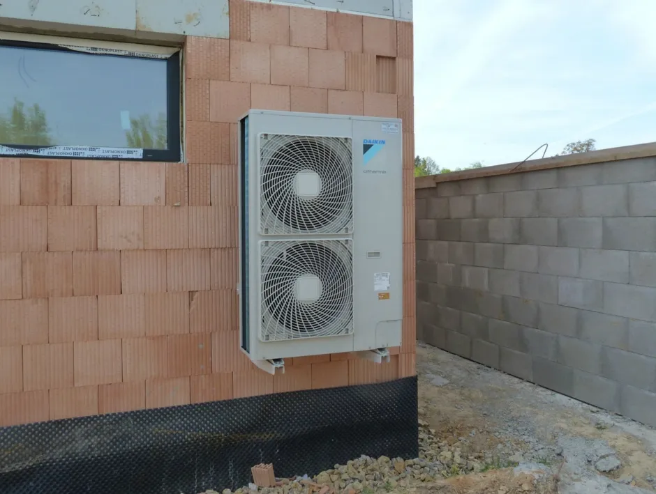 Tepelné čerpadlo vzduch voda Daikin Altherma LT 11kW rodinný dom Trnové