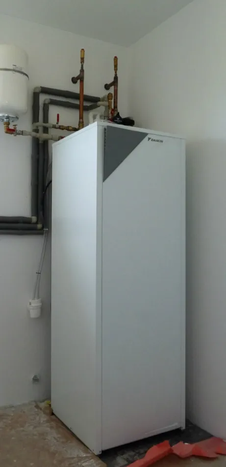 Tepelné čerpadlo vzduch voda Daikin Altherma LT 11kW rodinný dom Trnové