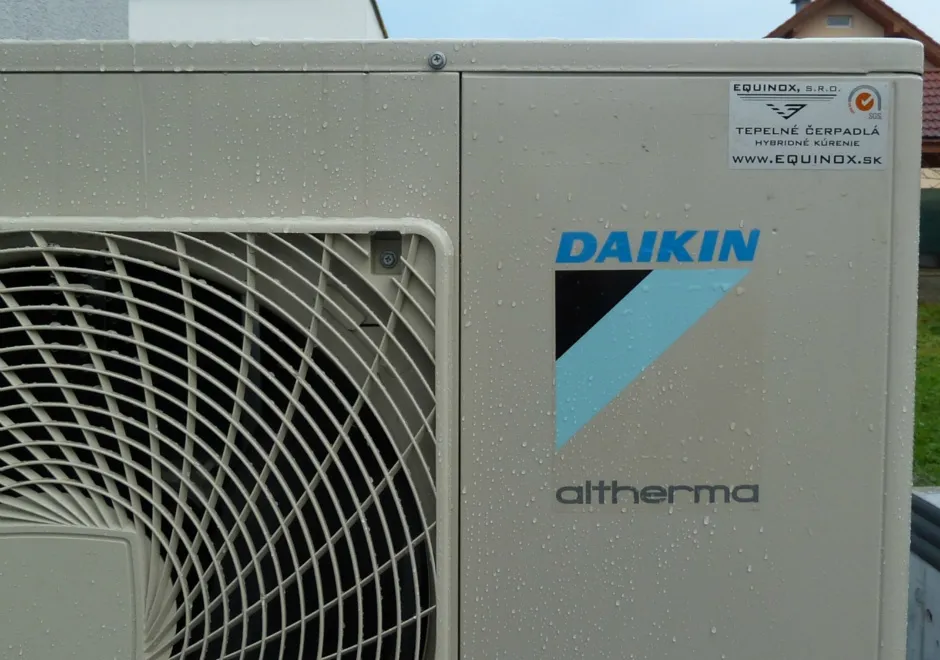 Tepelné čerpadlo vzduch voda Daikin Altherma LT 11kW rodinný dom Tvrdošín