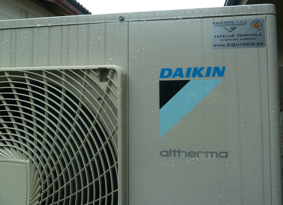 Tepelné čerpadlo vzduch voda Daikin Altherma LT 11kW rodinný dom Veľká Lúka
