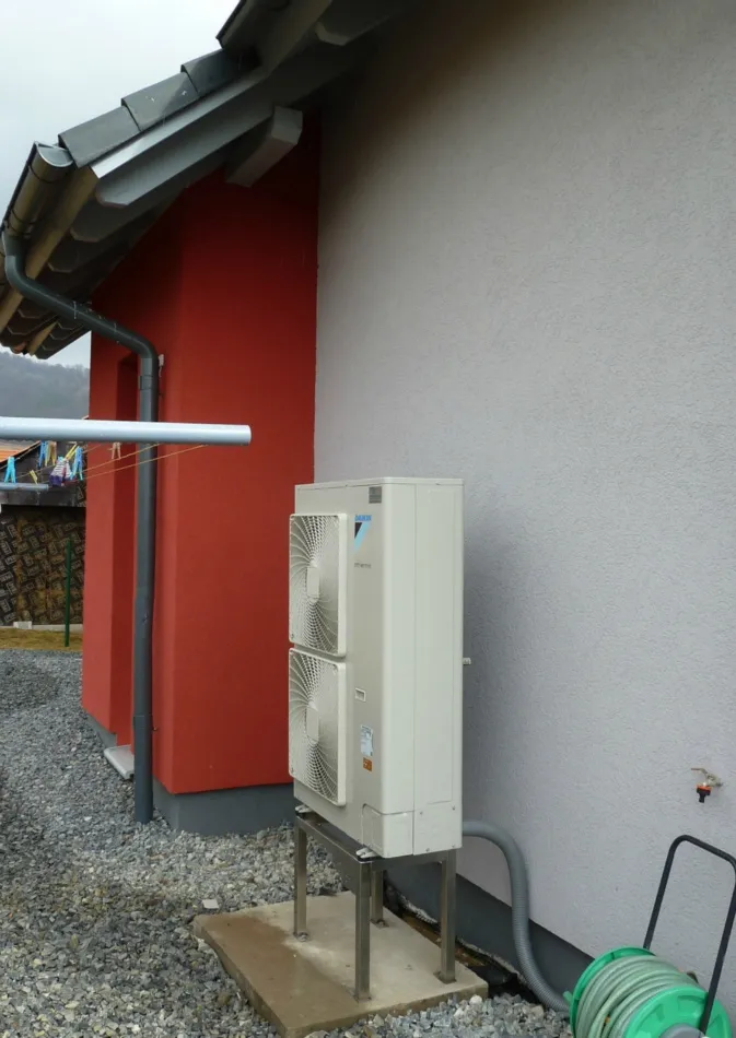Tepelné čerpadlo vzduch voda Daikin Altherma LT 11kW rodinný dom Víťaz