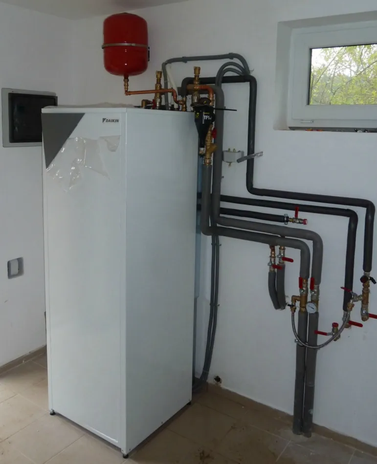 Tepelné čerpadlo vzduch voda Daikin Altherma LT 11kW s chladením RD Oravský Biely Potok