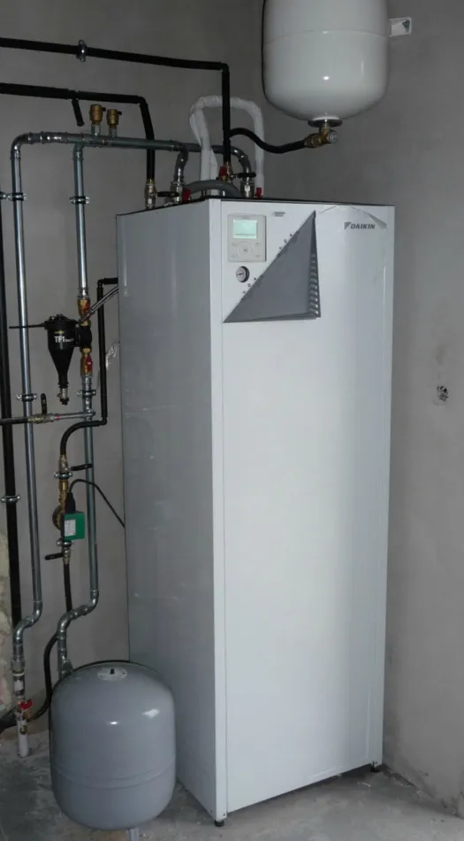 Tepelné čerpadlo vzduch voda Daikin Altherma LT 11kW s chladením rodinný dom Banská Bystrica