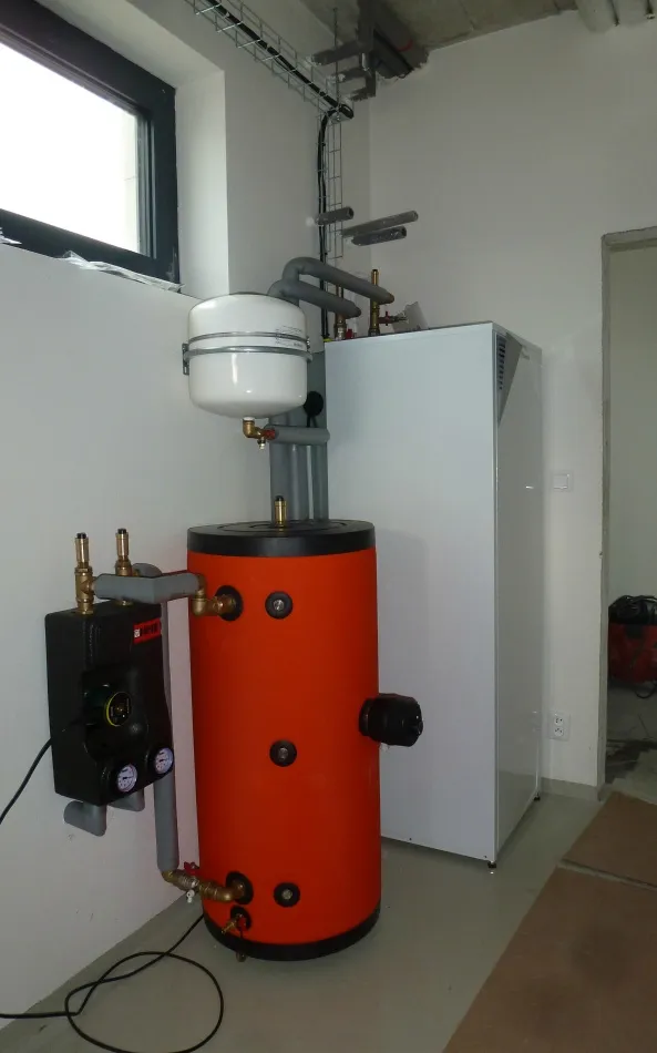 Tepelné čerpadlo vzduch voda Daikin Altherma LT 11kW s chladením rod. dom Banská Bystrica