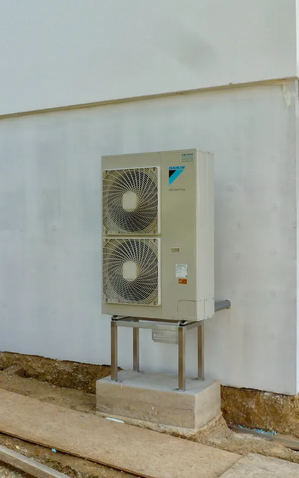 Tepelné čerpadlo vzduch voda Daikin Altherma LT 11kW s chladením rod. dom Banská Štiavnica