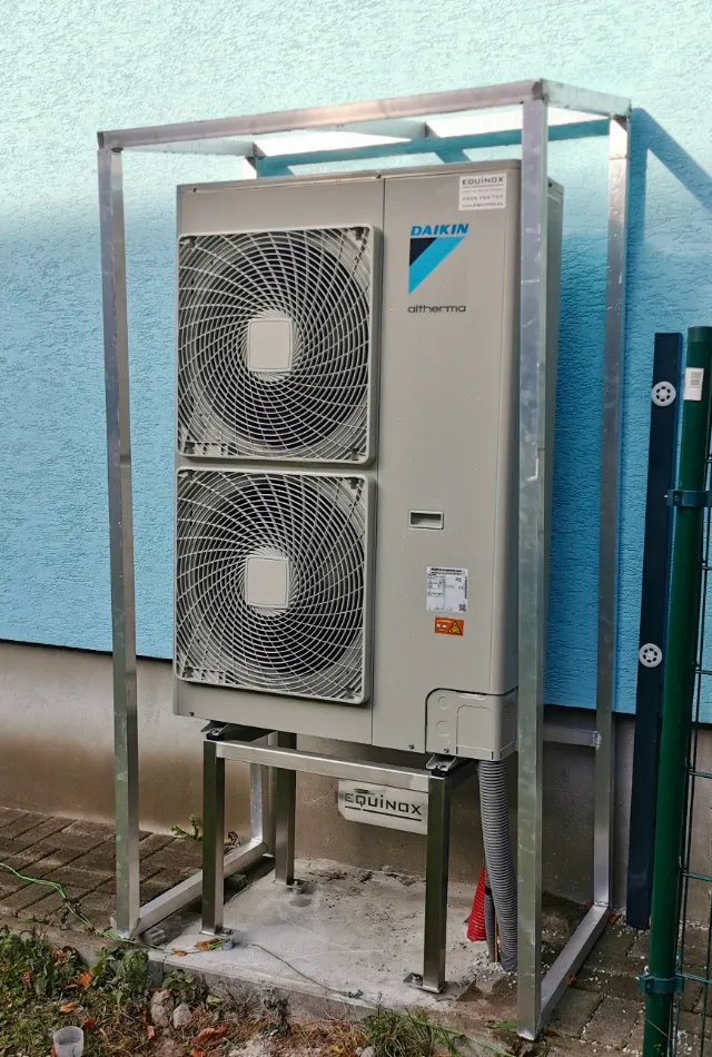 Tepelné čerpadlo vzduch voda Daikin Altherma LT 11kW s chladením rod. dom Liptovské Revúce