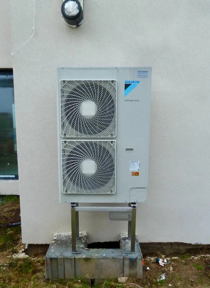 Tepelné čerpadlo vzduch voda Daikin Altherma LT 11kW s chladením rod. dom Veľké Janíkovce
