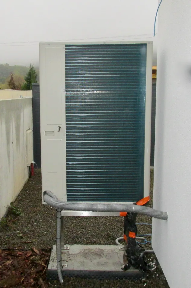 Tepelné čerpadlo vzduch voda Daikin Altherma LT 11kW s chladením rod. dom Žiar nad Hronom