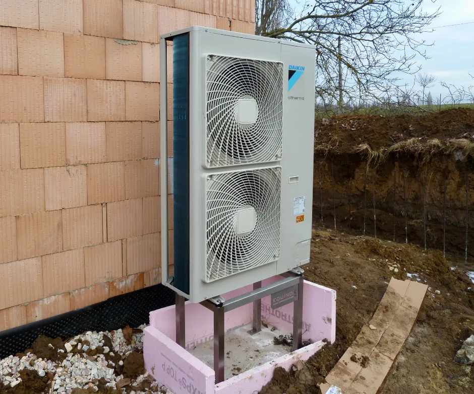 Tepelné čerpadlo vzduch voda Daikin Altherma LT 11kW s chladením rodinný dom Beladice