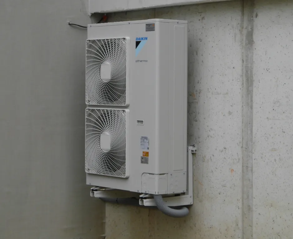 Tepelné čerpadlo vzduch voda Daikin Altherma LT 11kW s chladením rodinný dom Bratislava