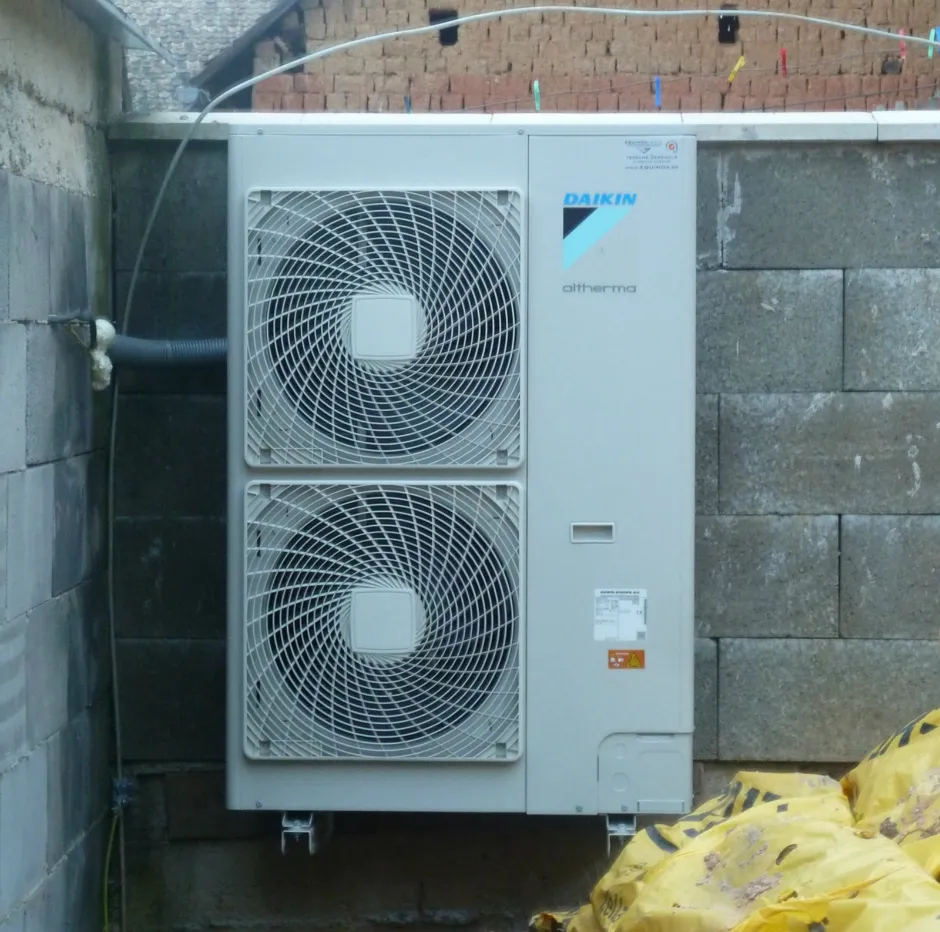 Tepelné čerpadlo vzduch voda Daikin Altherma LT 11kW s chladením rodinný dom Cinobaňa