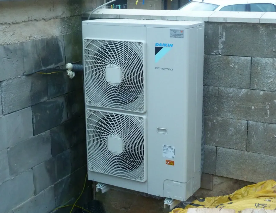 Tepelné čerpadlo vzduch voda Daikin Altherma LT 11kW s chladením rodinný dom Cinobaňa
