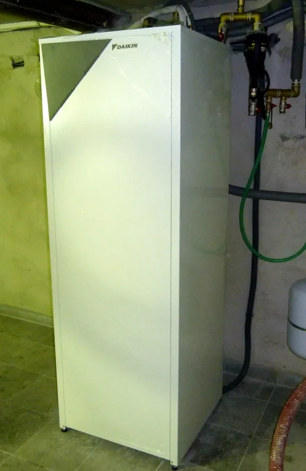 Tepelné čerpadlo vzduch voda Daikin Altherma LT 11kW s chladením rodinný dom Detva