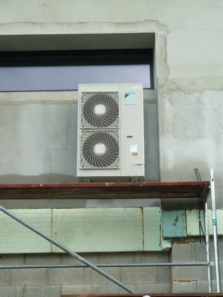 Tepelné čerpadlo vzduch voda Daikin Altherma LT 11kW s chladením rodinný dom Dolná Mičiná
