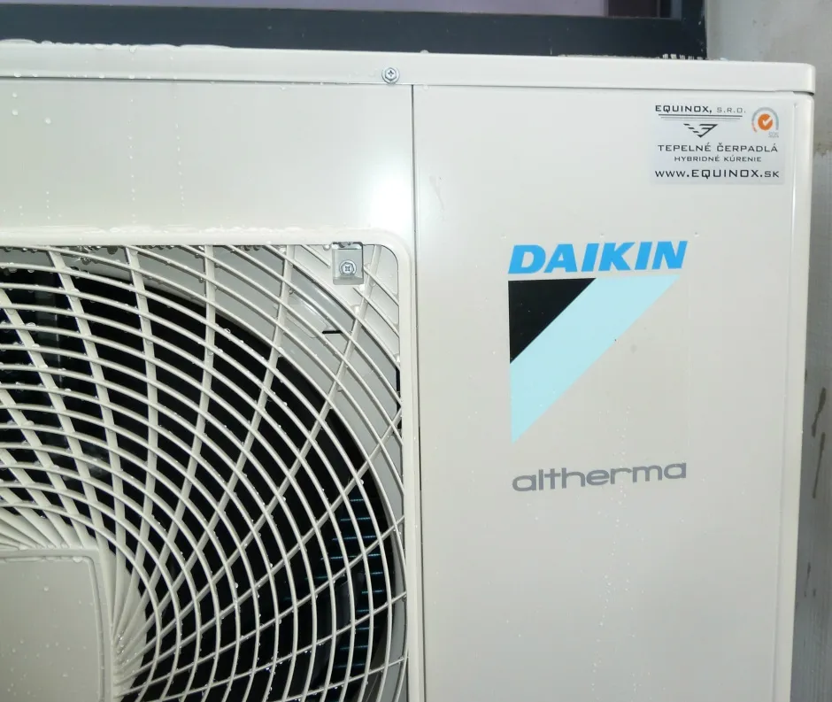 Tepelné čerpadlo vzduch voda Daikin Altherma LT 11kW s chladením rodinný dom Dolná Mičiná
