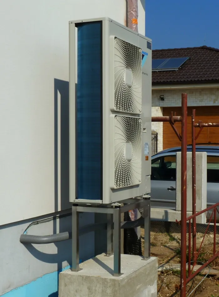 Tepelné čerpadlo vzduch voda Daikin Altherma LT 11kW s chladením rodinný dom Edelstal