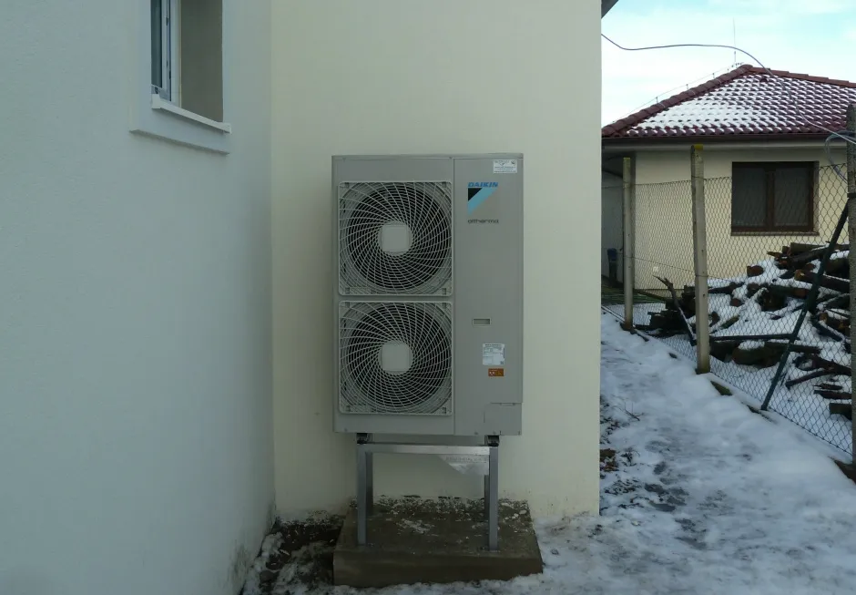 Tepelné čerpadlo vzduch voda Daikin Altherma LT 11kW s chladením rodinný dom Gabčíkovo