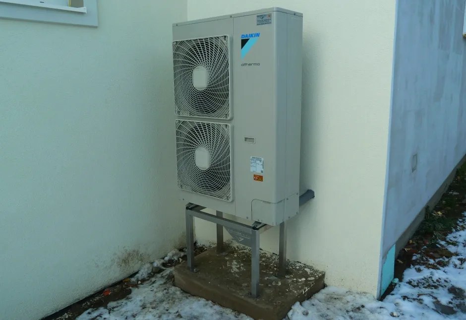 Tepelné čerpadlo vzduch voda Daikin Altherma LT 11kW s chladením rodinný dom Gabčíkovo