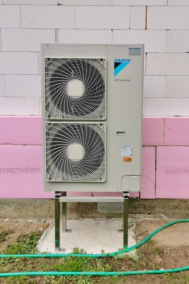 Tepelné čerpadlo vzduch voda Daikin Altherma LT 11kW s chladením rodinný dom Horné Hámre