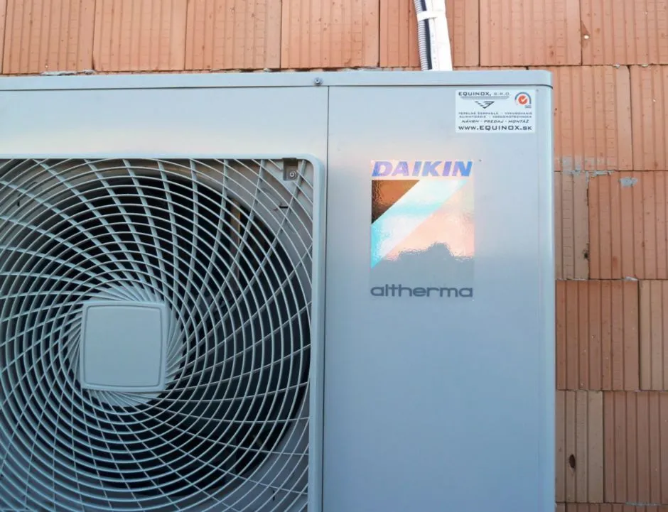 Tepelné čerpadlo vzduch voda Daikin Altherma LT 11kW s chladením rodinný dom Hviezdoslavov