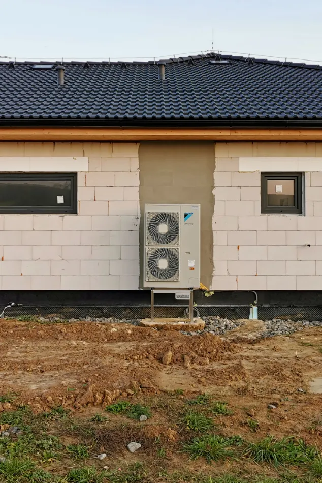 Tepelné čerpadlo vzduch voda Daikin Altherma LT 11kW s chladením rodinný dom Kalinovo