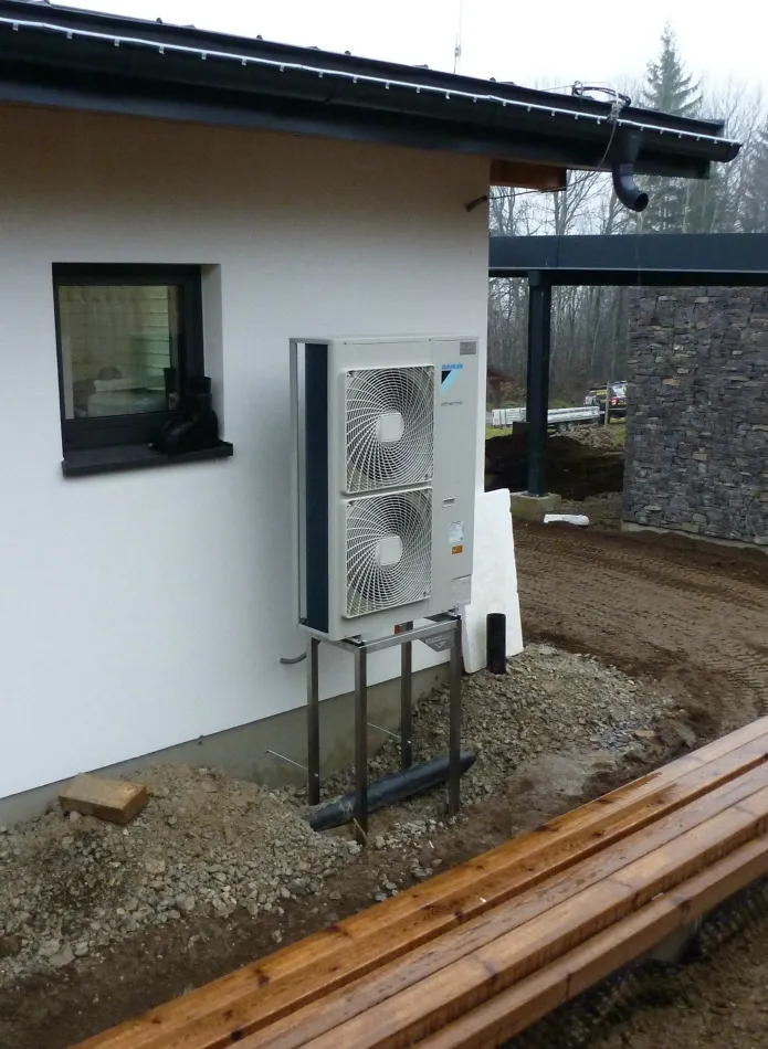 Tepelné čerpadlo vzduch voda Daikin Altherma LT 11kW s chladením rodinný dom Kordíky