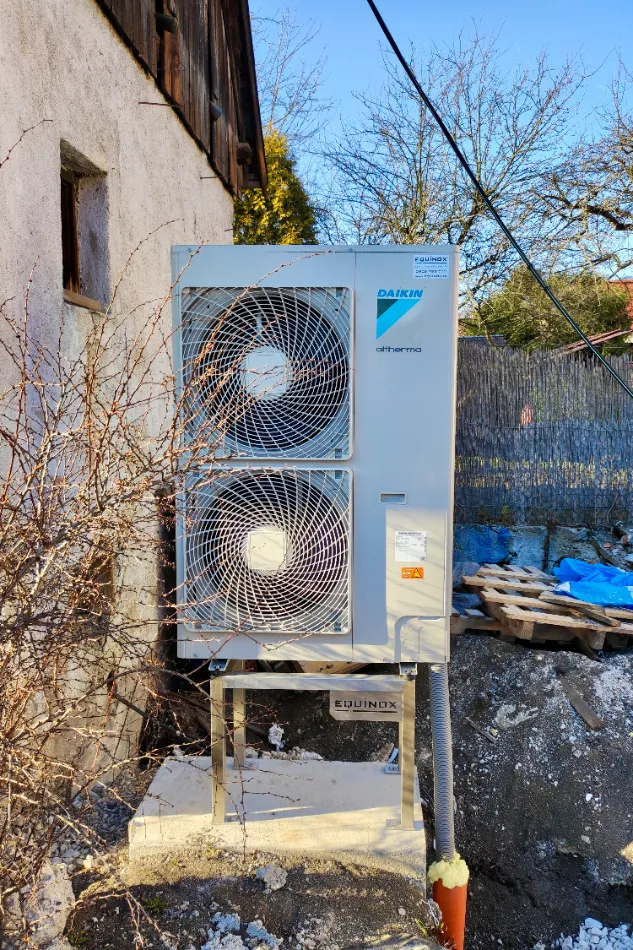 Tepelné čerpadlo vzduch voda Daikin Altherma LT 11kW s chladením rodinný dom Likavka