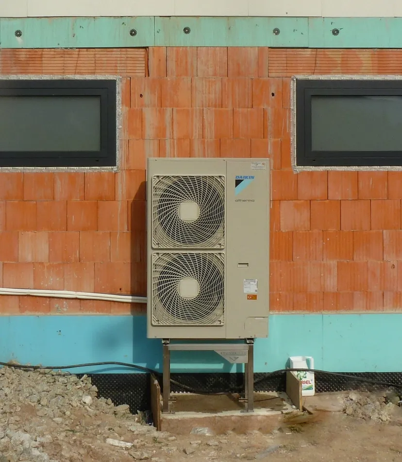 Tepelné čerpadlo vzduch voda Daikin Altherma LT 11kW s chladením rodinný dom Martin