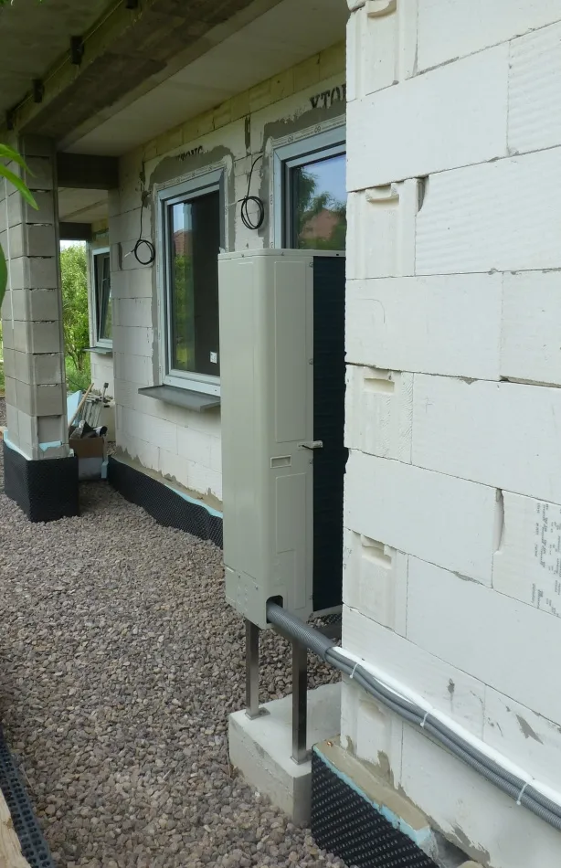 Tepelné čerpadlo vzduch voda Daikin Altherma LT 11kW s chladením rodinný dom Mlynárce