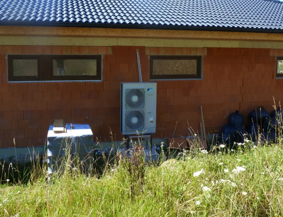 Tepelné čerpadlo vzduch voda Daikin Altherma LT 11kW s chladením rodinný dom Pliešovce