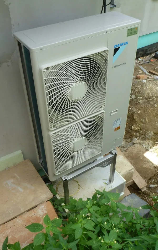 Tepelné čerpadlo vzduch voda Daikin Altherma LT 11kW s chladením rodinný dom Rakovnica