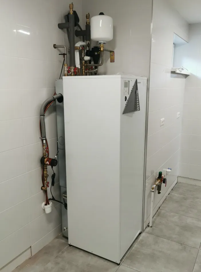 Tepelné čerpadlo vzduch voda Daikin Altherma LT 11kW s chladením rodinný dom Sekule