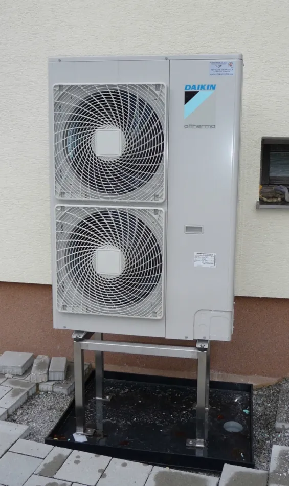 Tepelné čerpadlo vzduch voda Daikin Altherma LT 11kW s chladením rodinný dom Tajov