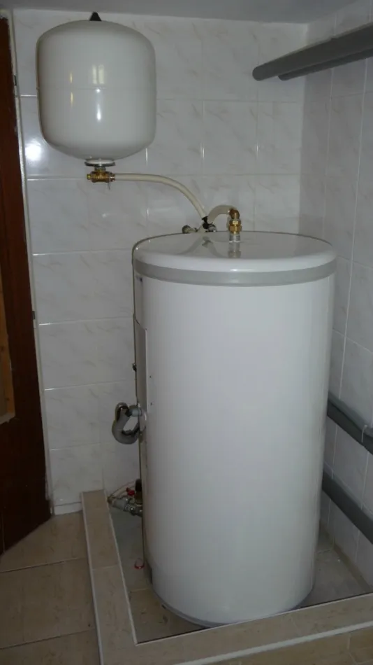 Tepelné čerpadlo vzduch voda Daikin Altherma LT 11kW s chladením rodinný dom Tajov
