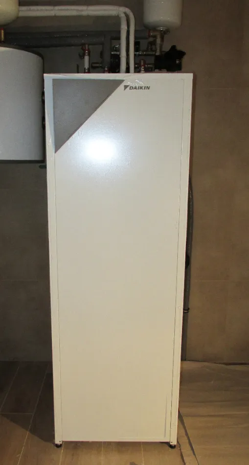 Tepelné čerpadlo vzduch voda Daikin Altherma LT 11kW s chladením rodinný dom Trenčín