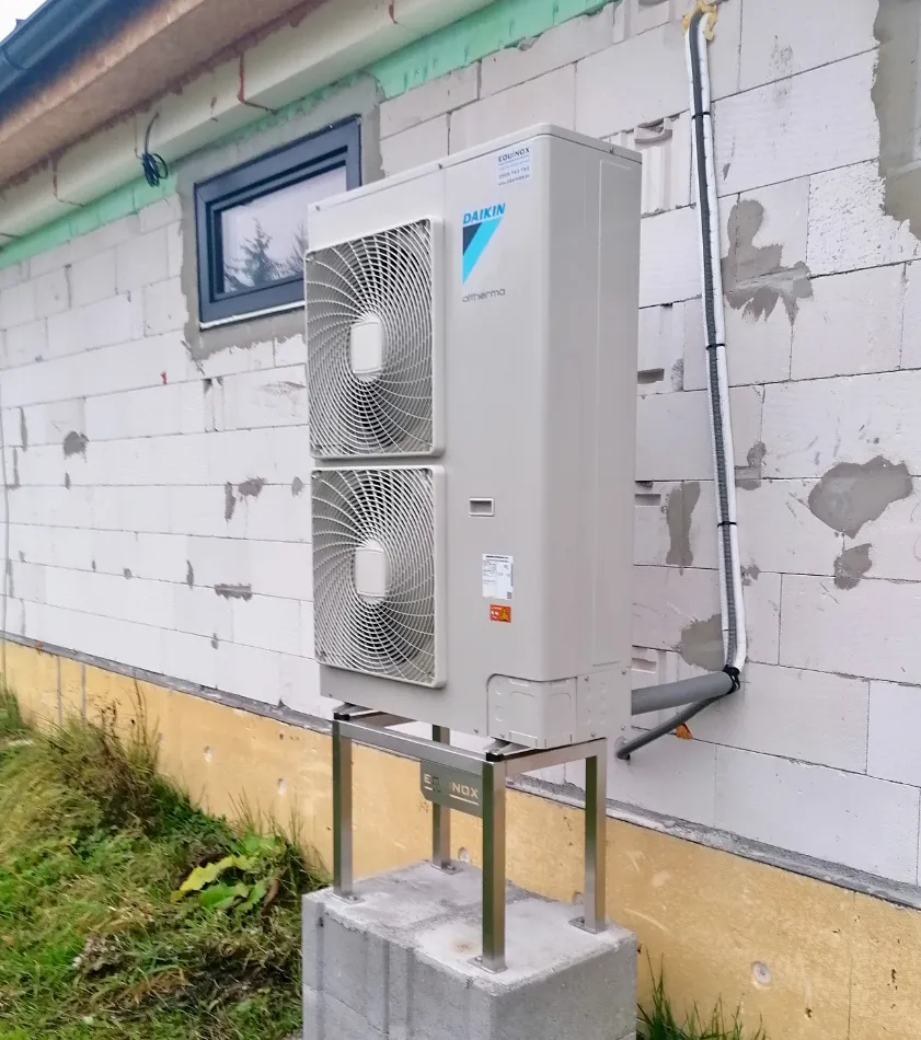Tepelné čerpadlo vzduch voda Daikin Altherma LT 11kW s chladením rodinný dom Tužina