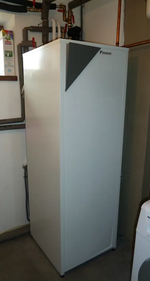 Tepelné čerpadlo vzduch voda Daikin Altherma LT 11kW s chladením rodinný dom Veľké Zálužie